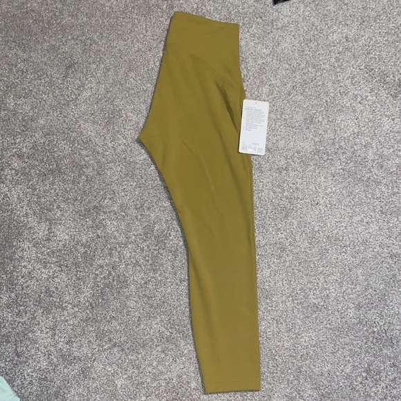 Lululemon new with tags. Instill HR Tight 25” - Size 10 - Picture 4 of 4
